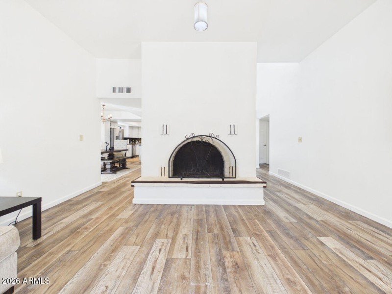 CAM06294G6-PR0015-STILL022