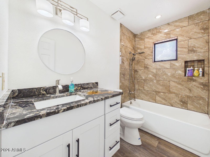 CAM06294G6-PR0015-STILL028