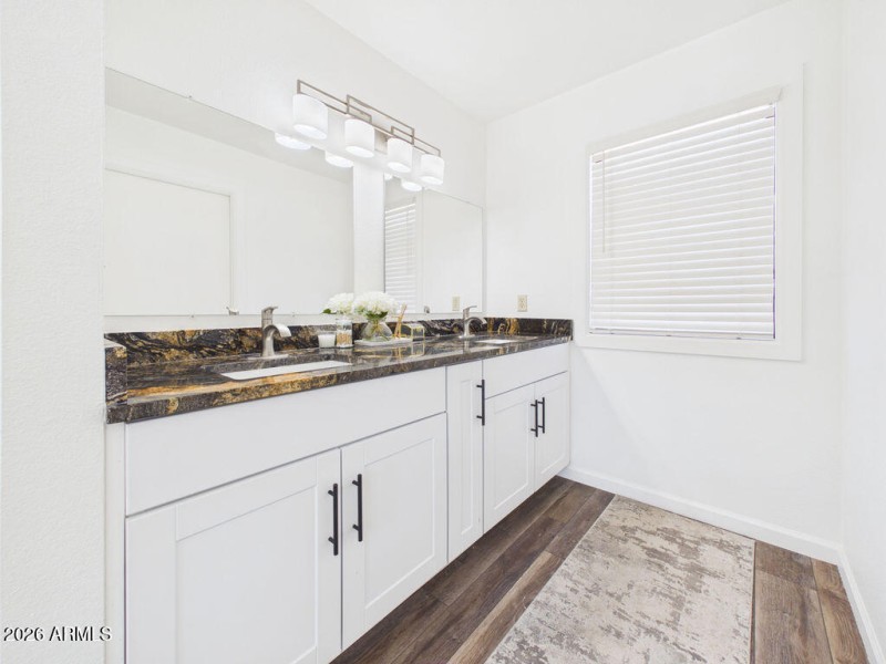 CAM06294G6-PR0015-STILL038