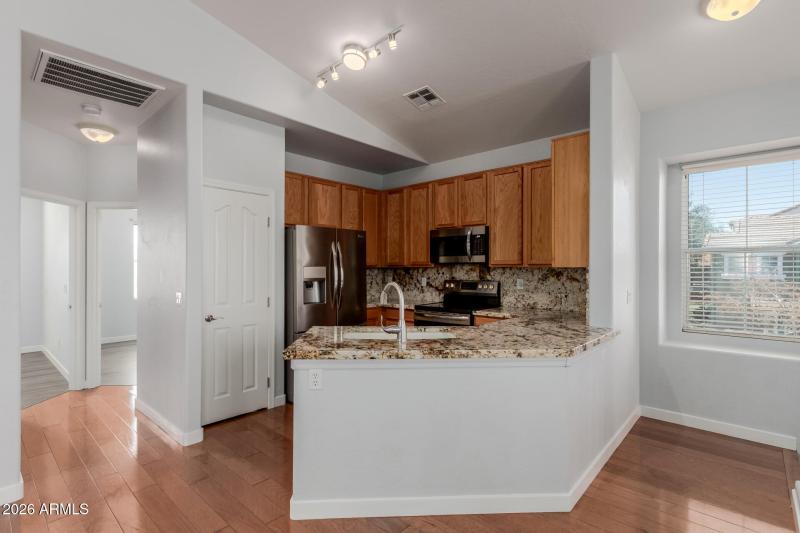 19 Campbell - Kitchen