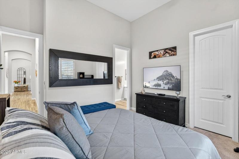 054_60-web-or-mls-74e_melissa_pl_701