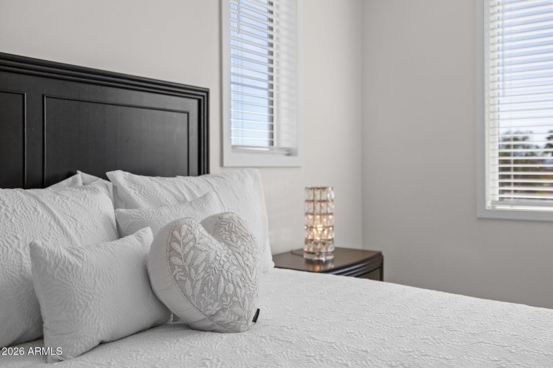 Master Bedroom Close