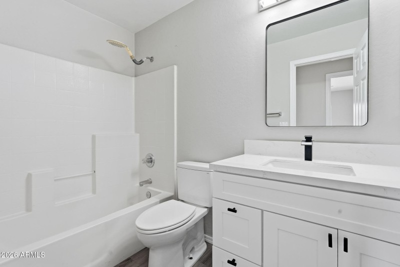 secondary bathroom