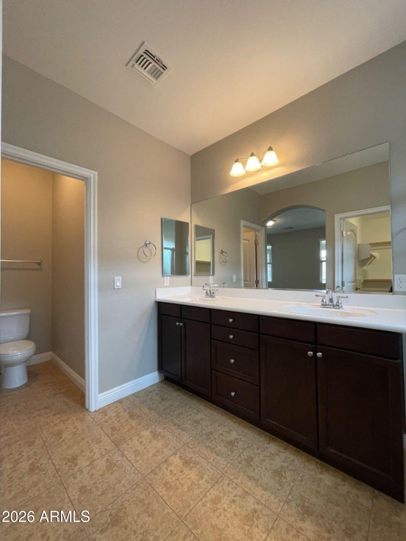 C848B38B-E982-4231-9D81-ADA252622A87