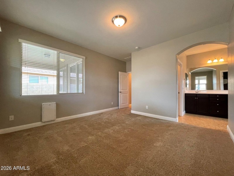 D2CCB252-EDCC-48FD-98F1-FEB78F28D2A9