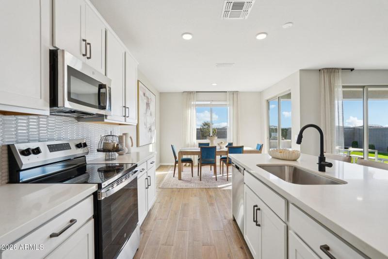 15-web-or-mls-Homesteaders Rd-S2002-015