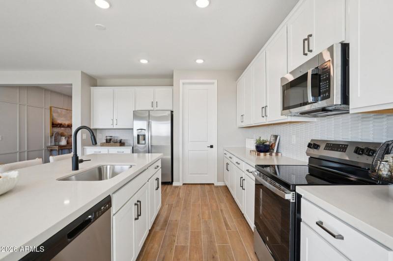 17-web-or-mls-Homesteaders Rd-S2002-017