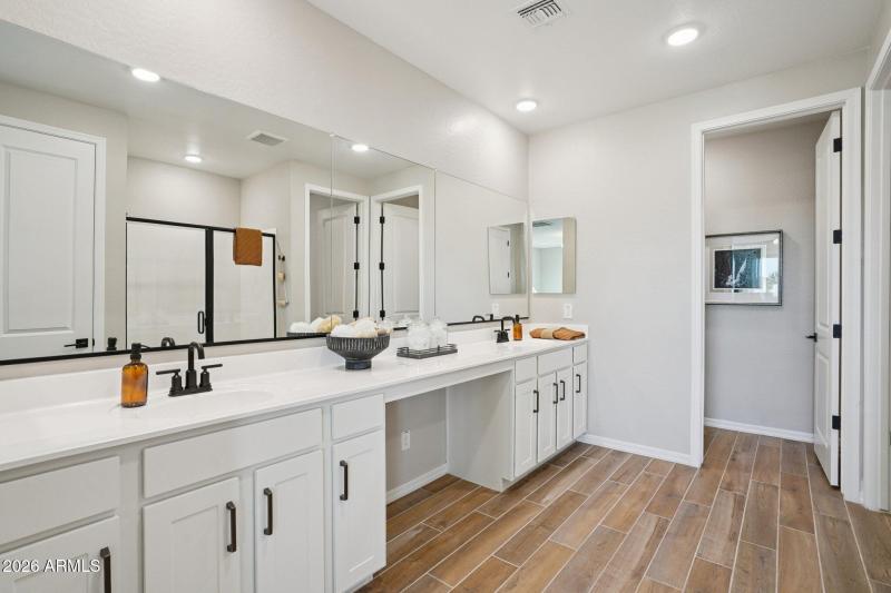 34-web-or-mls-Homesteaders Rd-S2002-034