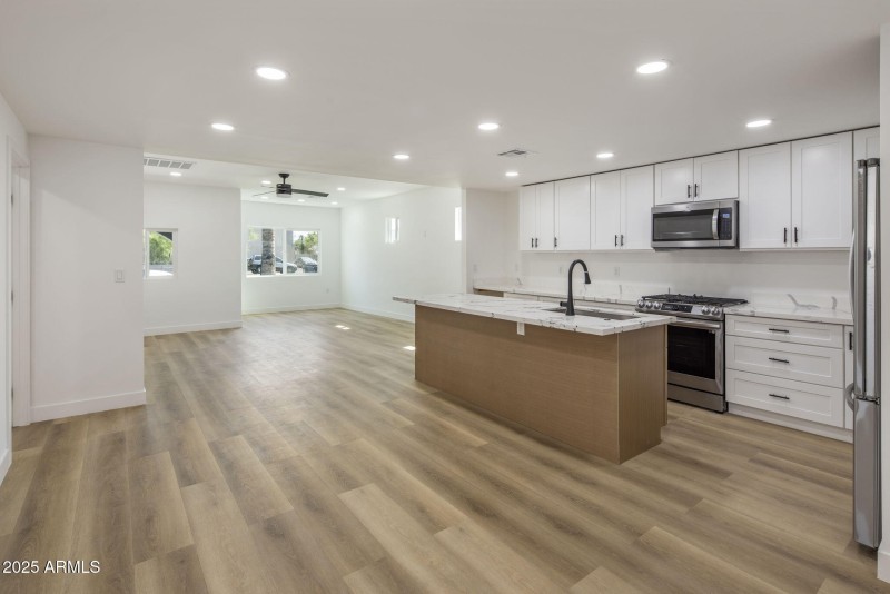 13-web-or-mls-D46A2192