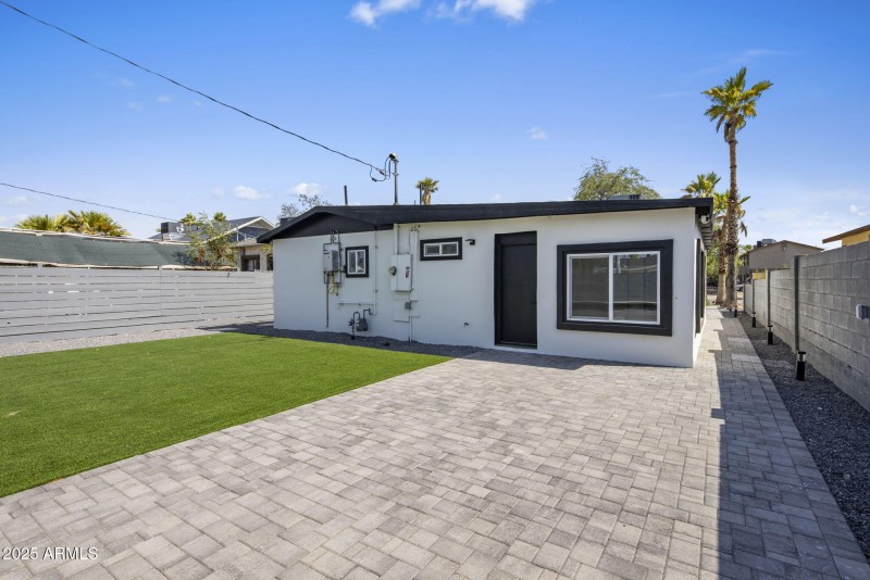 5-web-or-mls-D46A2151