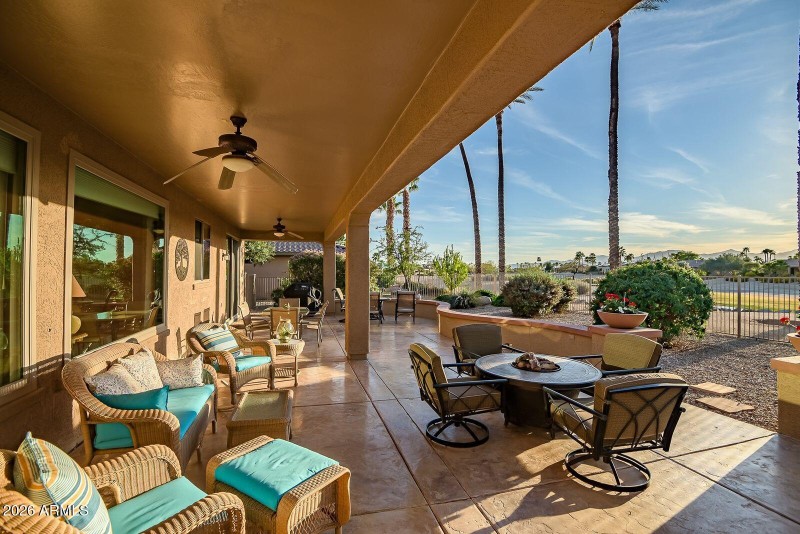 rawhide - bk patio 4