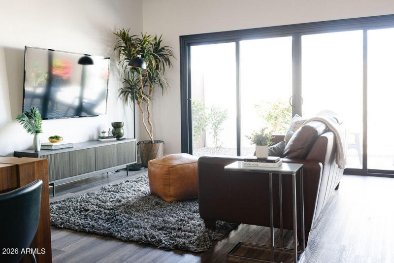 1512 S River Dr Tempe Townhouse