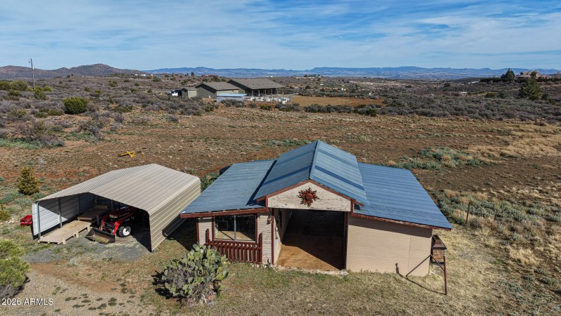 barn plus tractor port