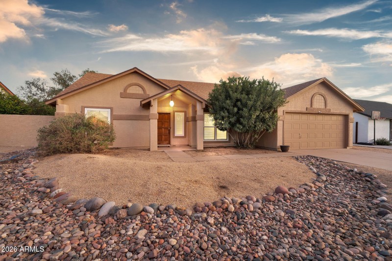 2-web-or-mls-46E Hobart St