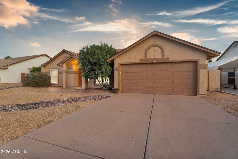 3-web-or-mls-44E Hobart St