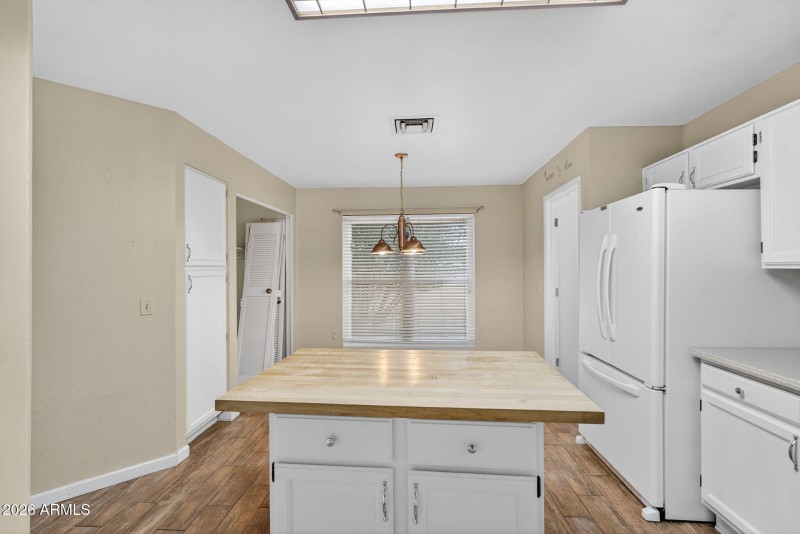 19-web-or-mls-12E Hobart St