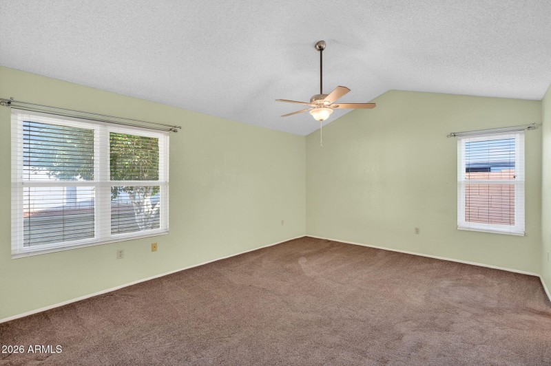 20-web-or-mls-15E Hobart St