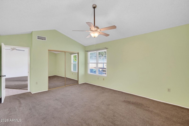 21-web-or-mls-18E Hobart St