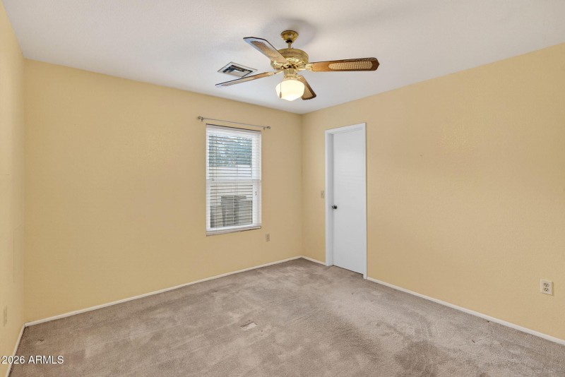 32-web-or-mls-27E Hobart St