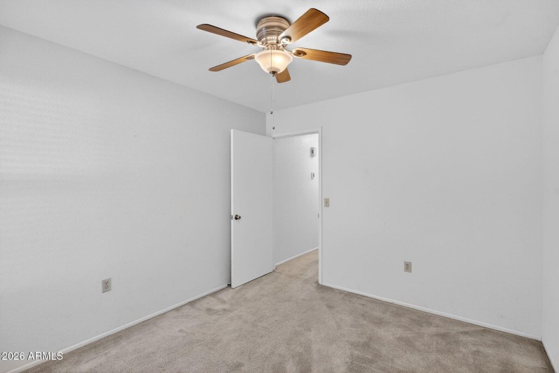 33-web-or-mls-30E Hobart St