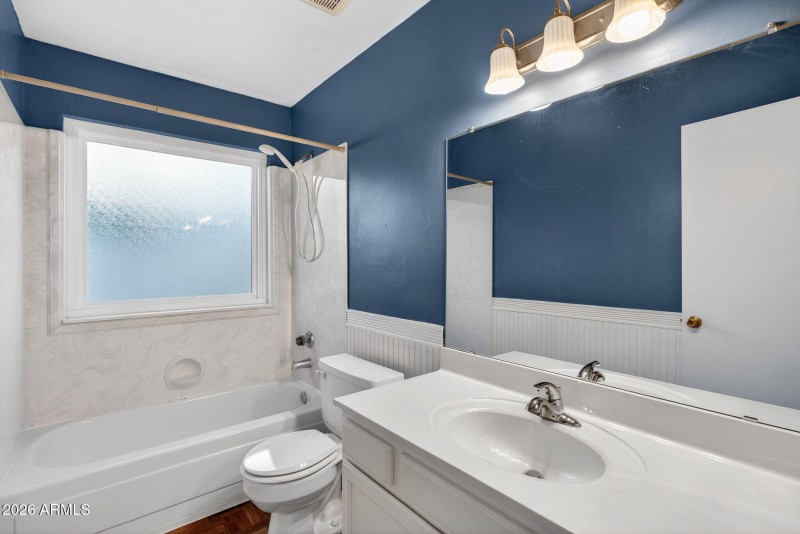 35-web-or-mls-26E Hobart St