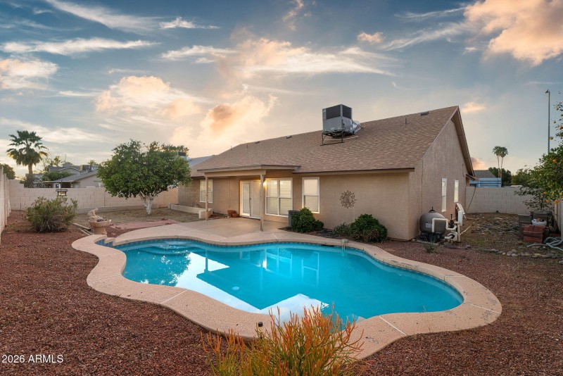 37-web-or-mls-41E Hobart St