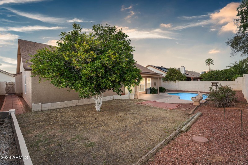 39-web-or-mls-40E Hobart St