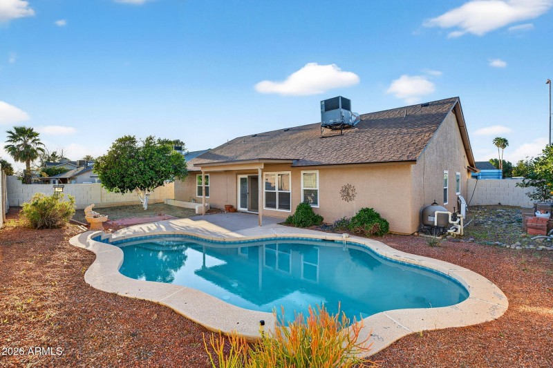 41-web-or-mls-31E Hobart St