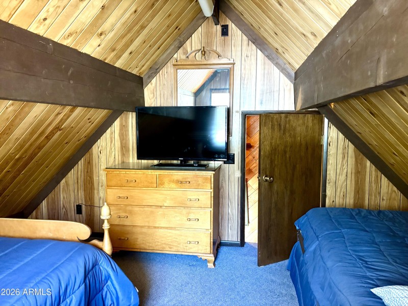 8532 Hideaway Bedroom