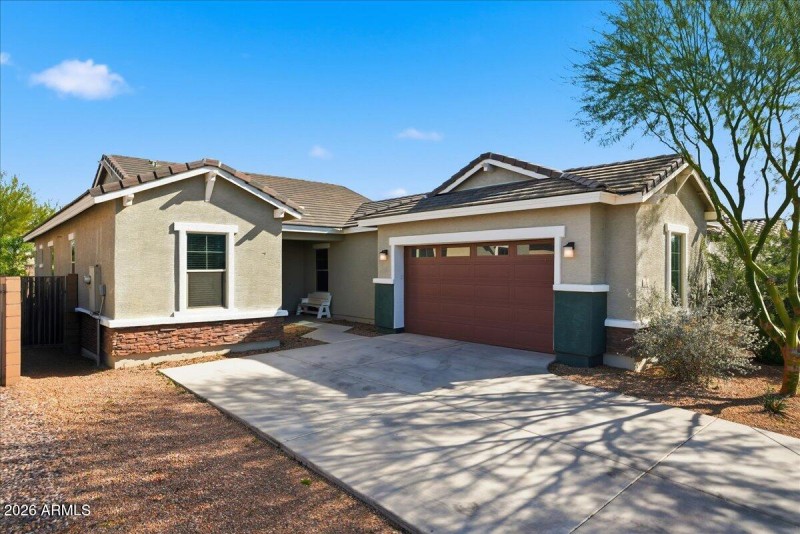 03-21088 E Arroyo Verde Dr_RedHogMedia