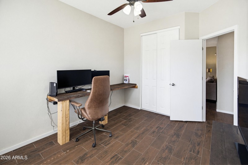 5022 E Peak View Rd-18