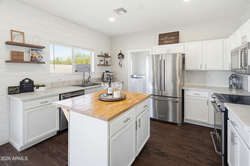 lots of counter space