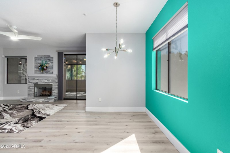 09-Frank Lloyd Weight