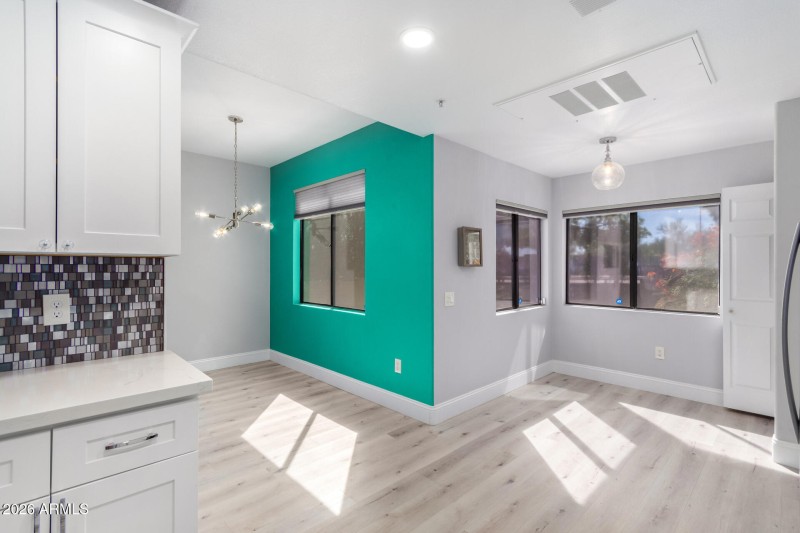 15-Frank Lloyd Weight