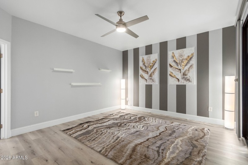 16-Frank Lloyd Weight