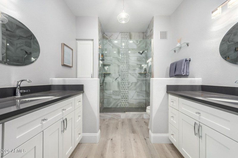 19-Frank Lloyd Weight