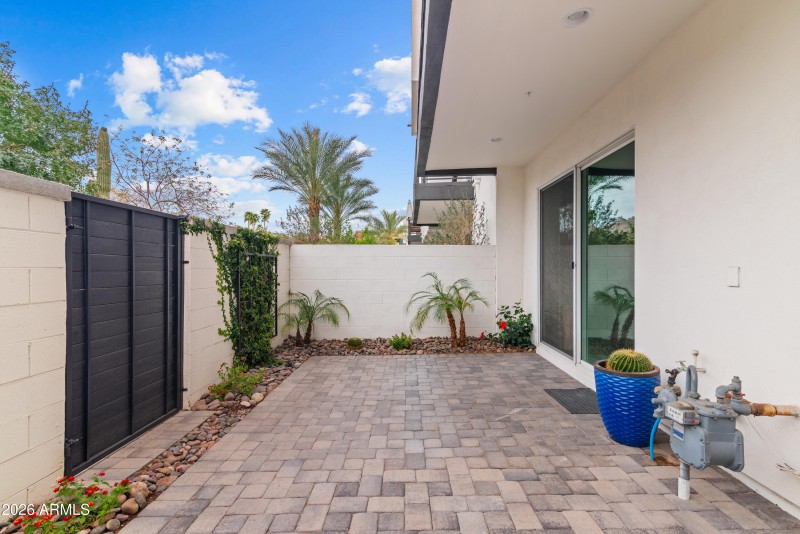 5_1717 e morten ave-5