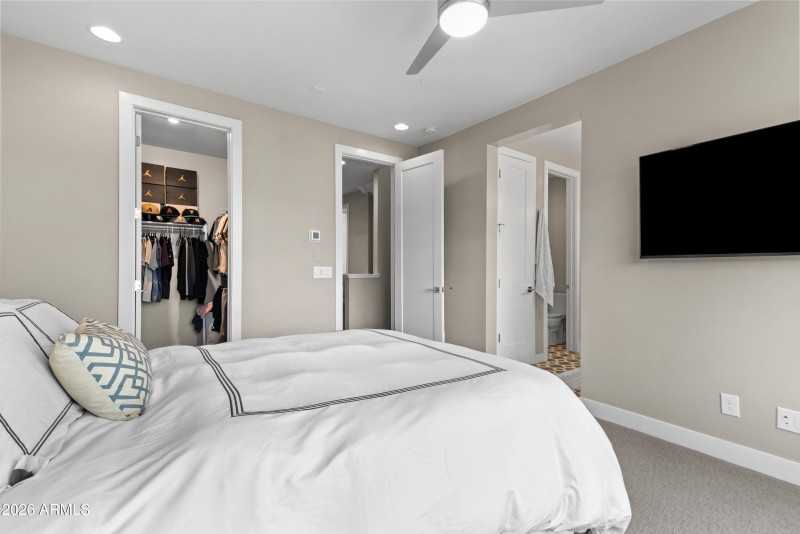 27_1717 e morten ave-27