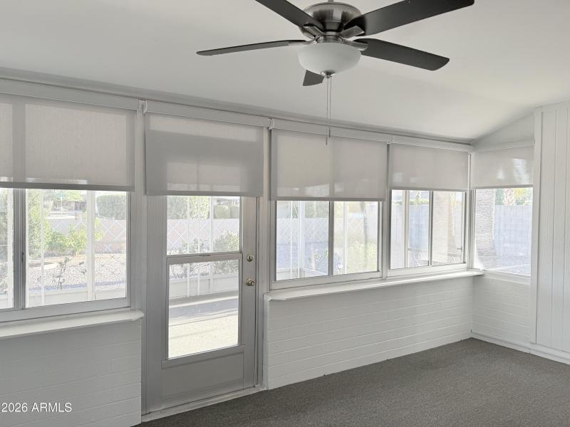 AZ Room_roller shades
