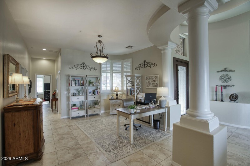 Bonus space/Office/Formal Dining