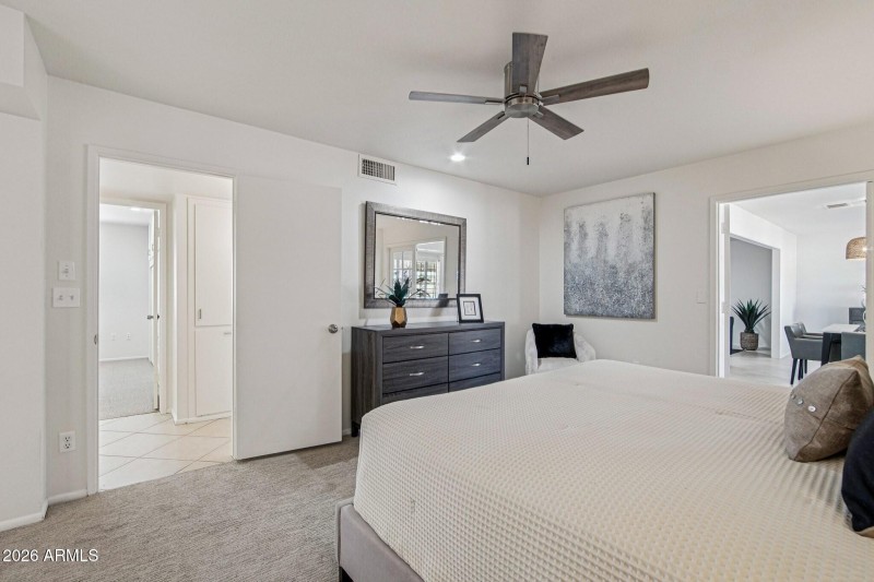 Primary Room w Convenient Access