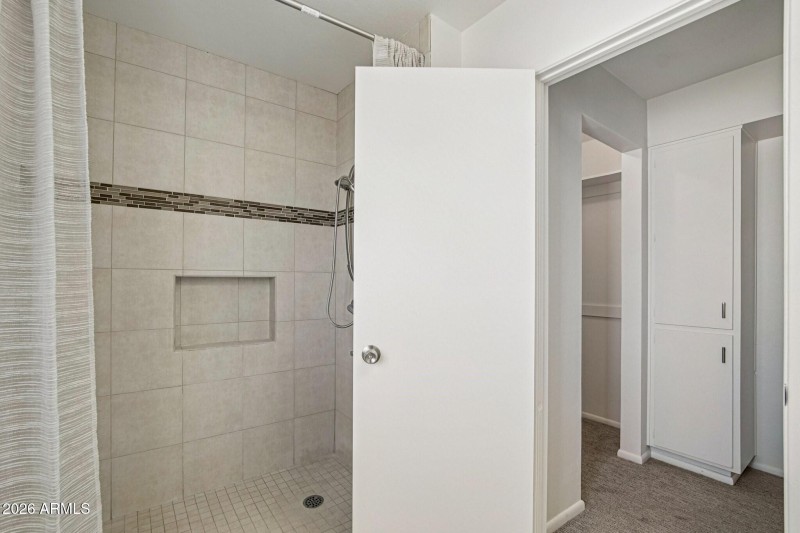 Large Walk In Shower