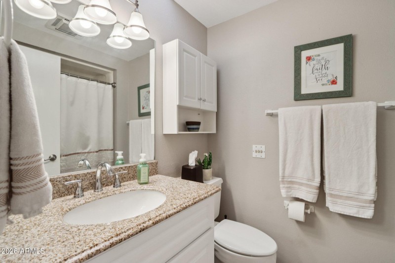 17-web-or-mls-N 100th Ave-S2502-017