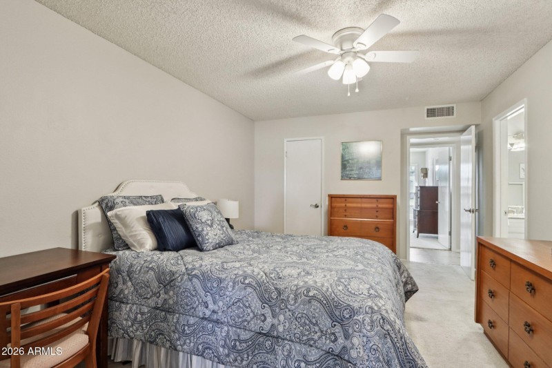 22-web-or-mls-N 100th Ave-S2502-022