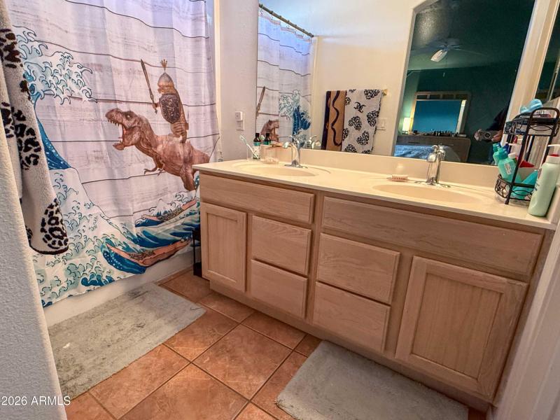 6906 West Phelps Road Peoria-12