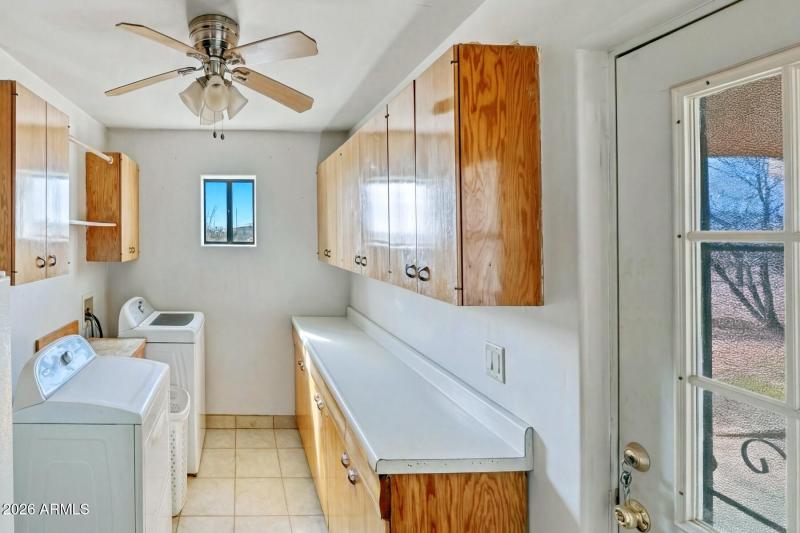 7027 North Bond Road-082003