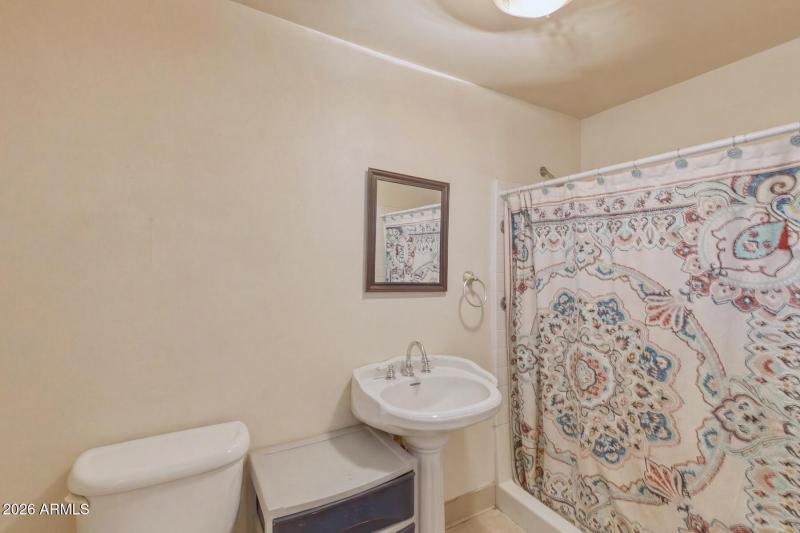 7027 North Bond Road-082093