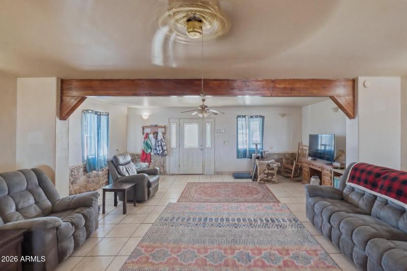 7027 North Bond Road-082143