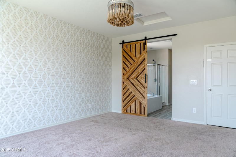 Owner's Suite/Bathroom Entry