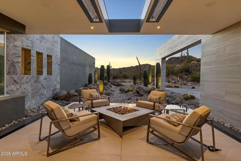 1190 Tortolita Mountain Cir-kccreativede